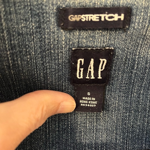 Gap Denim Jacket size small - Picture 3 of 4